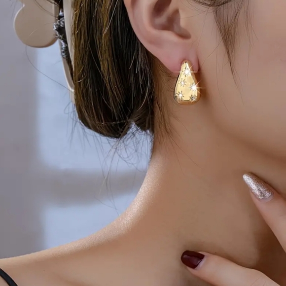 NEW Gold Half Hoop Earrings - Picture 3 of 5